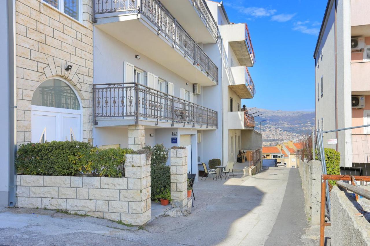 Apartment With A Parking Space - 11518 Split