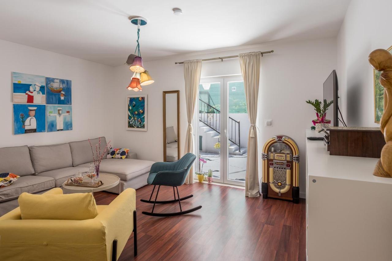 Dalmatian 230m2 With Pool And Garden Near The Old Town For Families