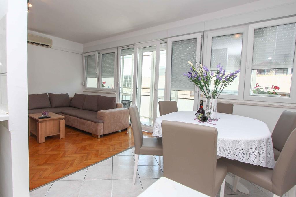 Guest house The West Coast Split