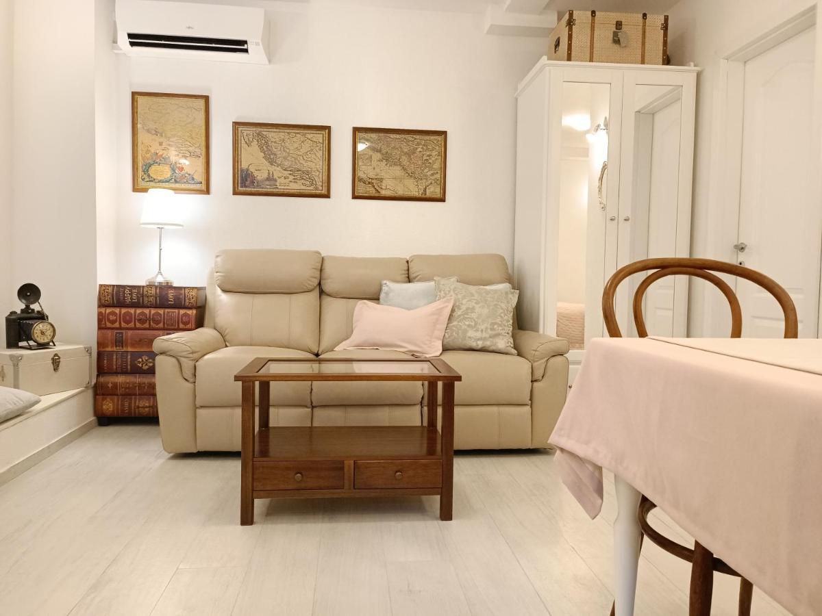 Summer Dream Studio