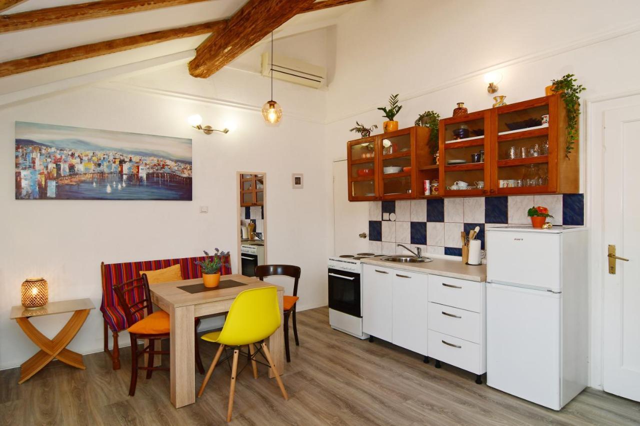 Rosi Apartment *
