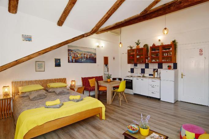 Apartment Rosi *
