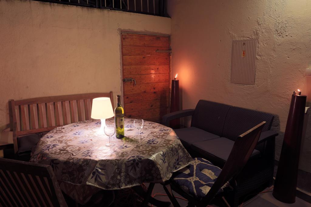 Ella Apartment Split