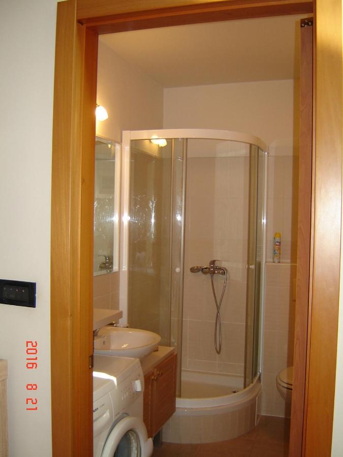 Kirka Apartment *