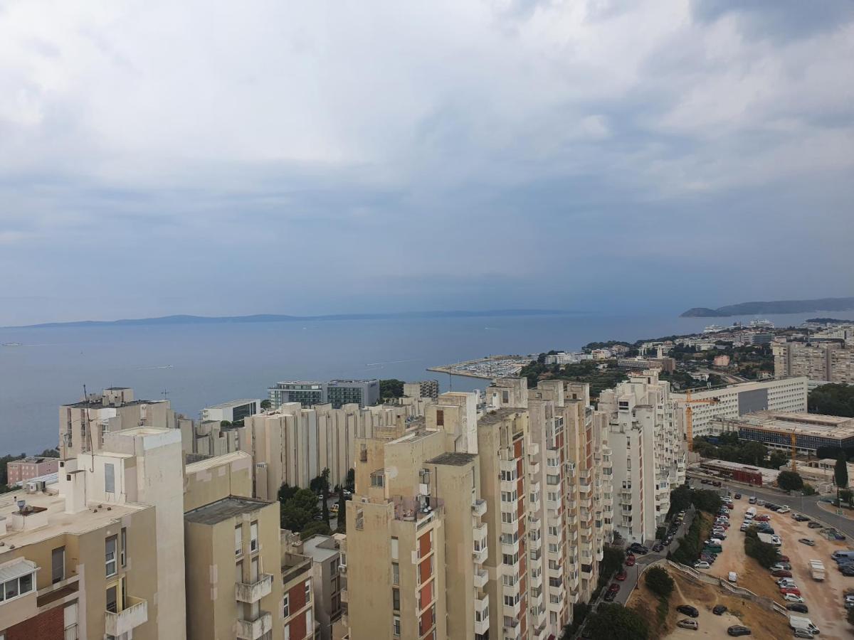 Beautiful With View Split