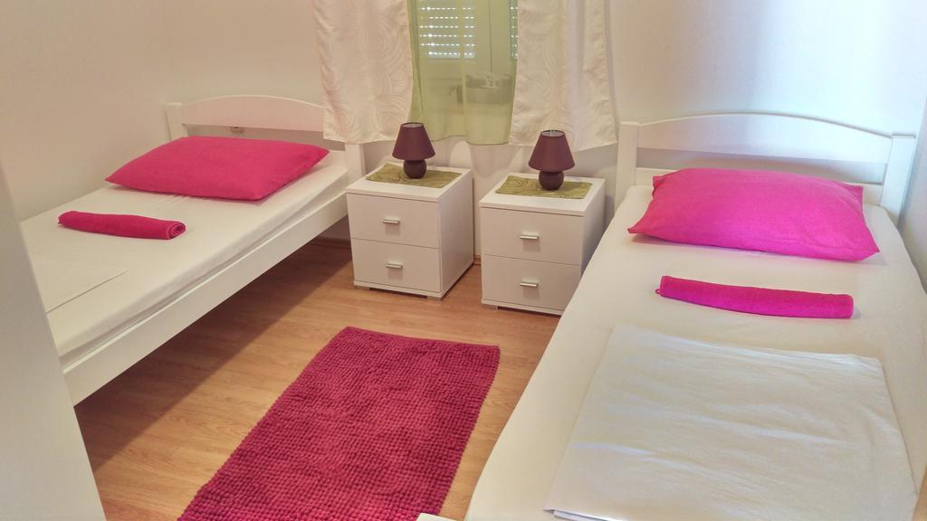 Apartment Cetina *