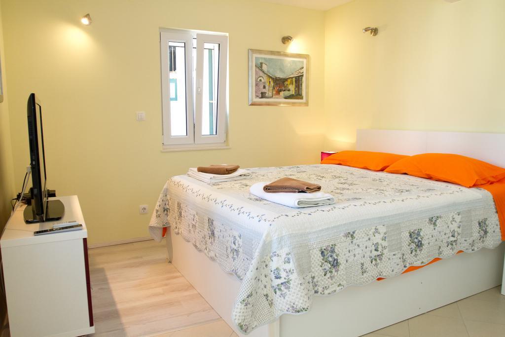 Apartments & Rooms Toni Gasthof 3*