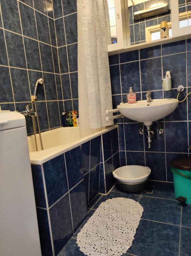 Apartment Lara *