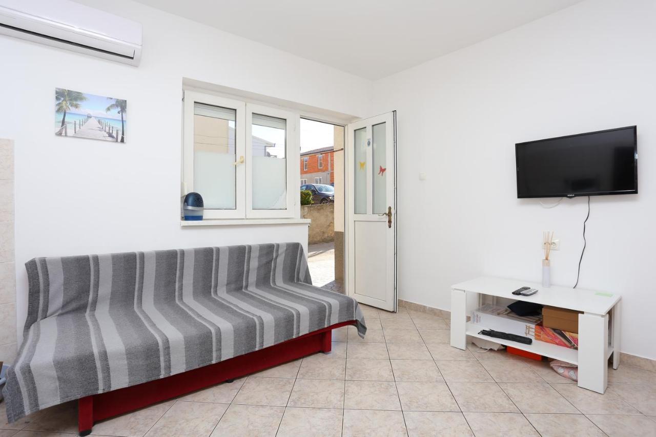 With A Parking Space - 11518 Apartment Split