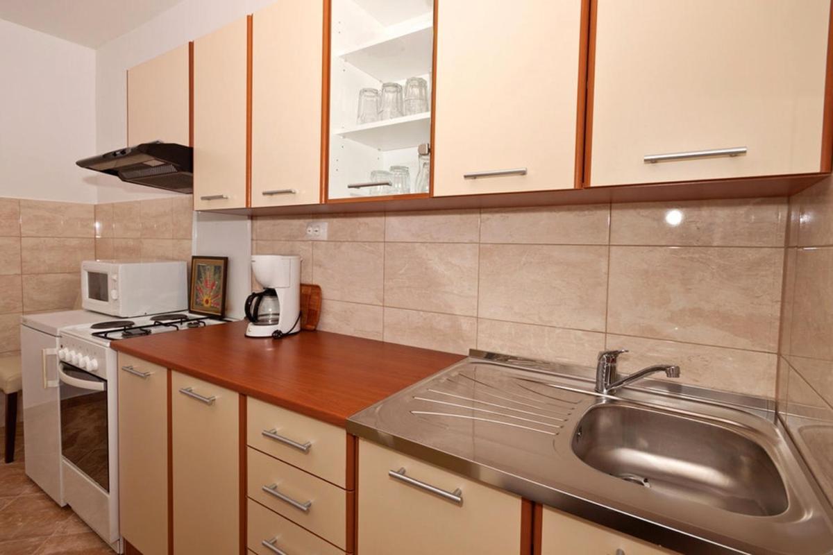 Apartment With A Parking Space - 11518