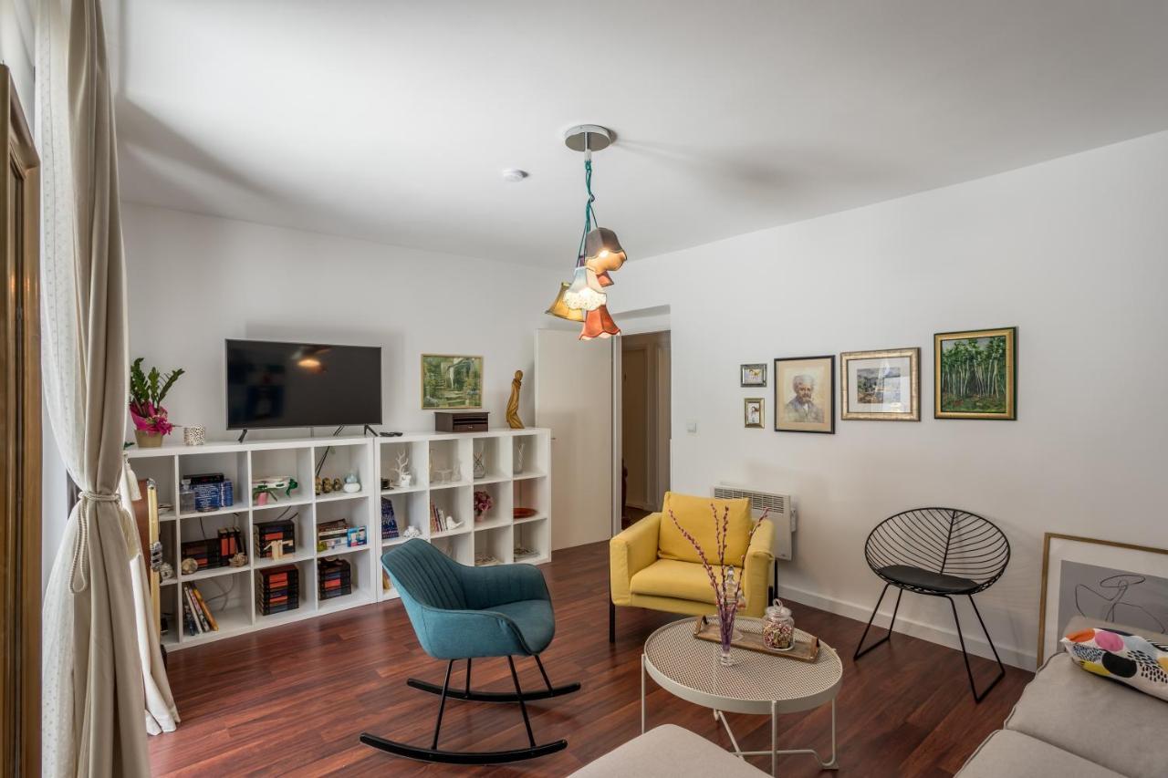 Dalmatian 230m2 With Pool And Garden Near The Old Town For Families Apartment Split