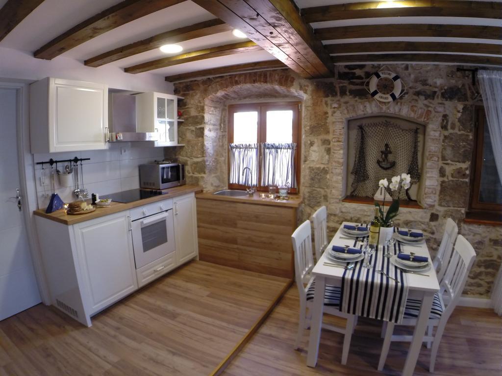 Porta Aurea Apartment *