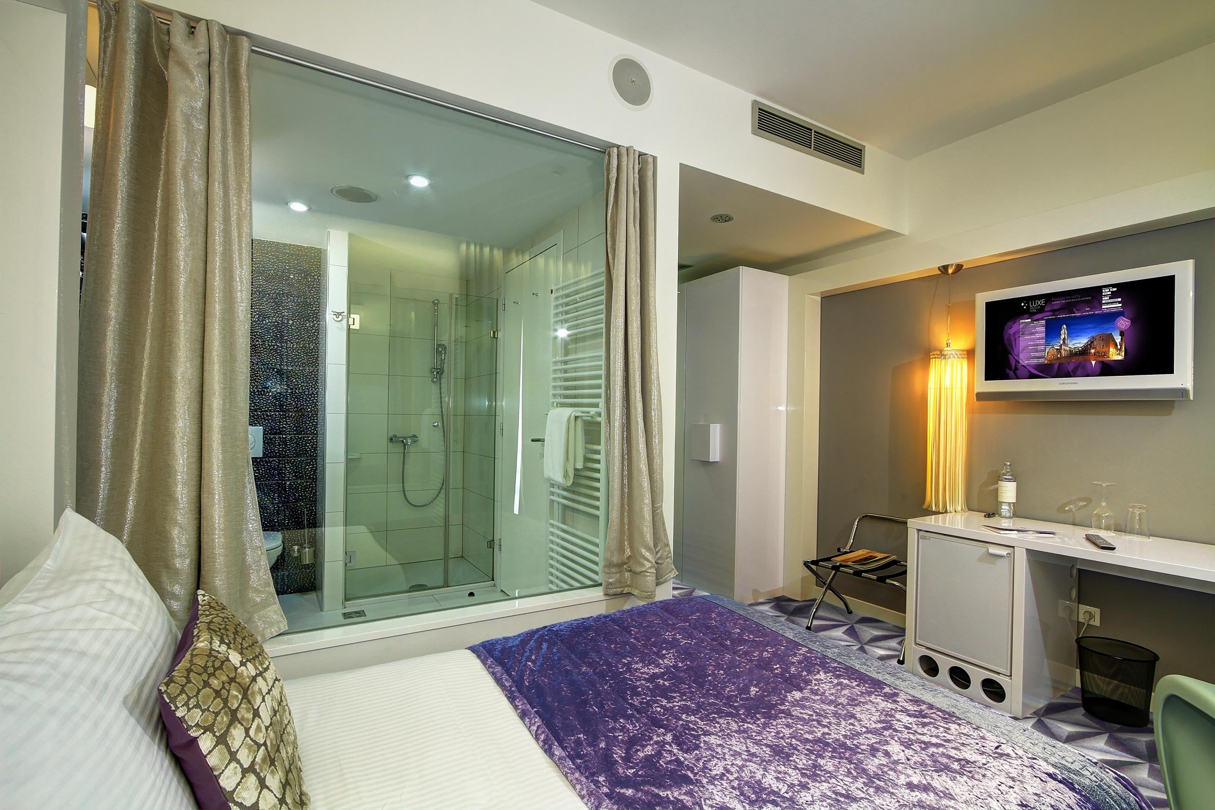 Luxe Hotel 4*