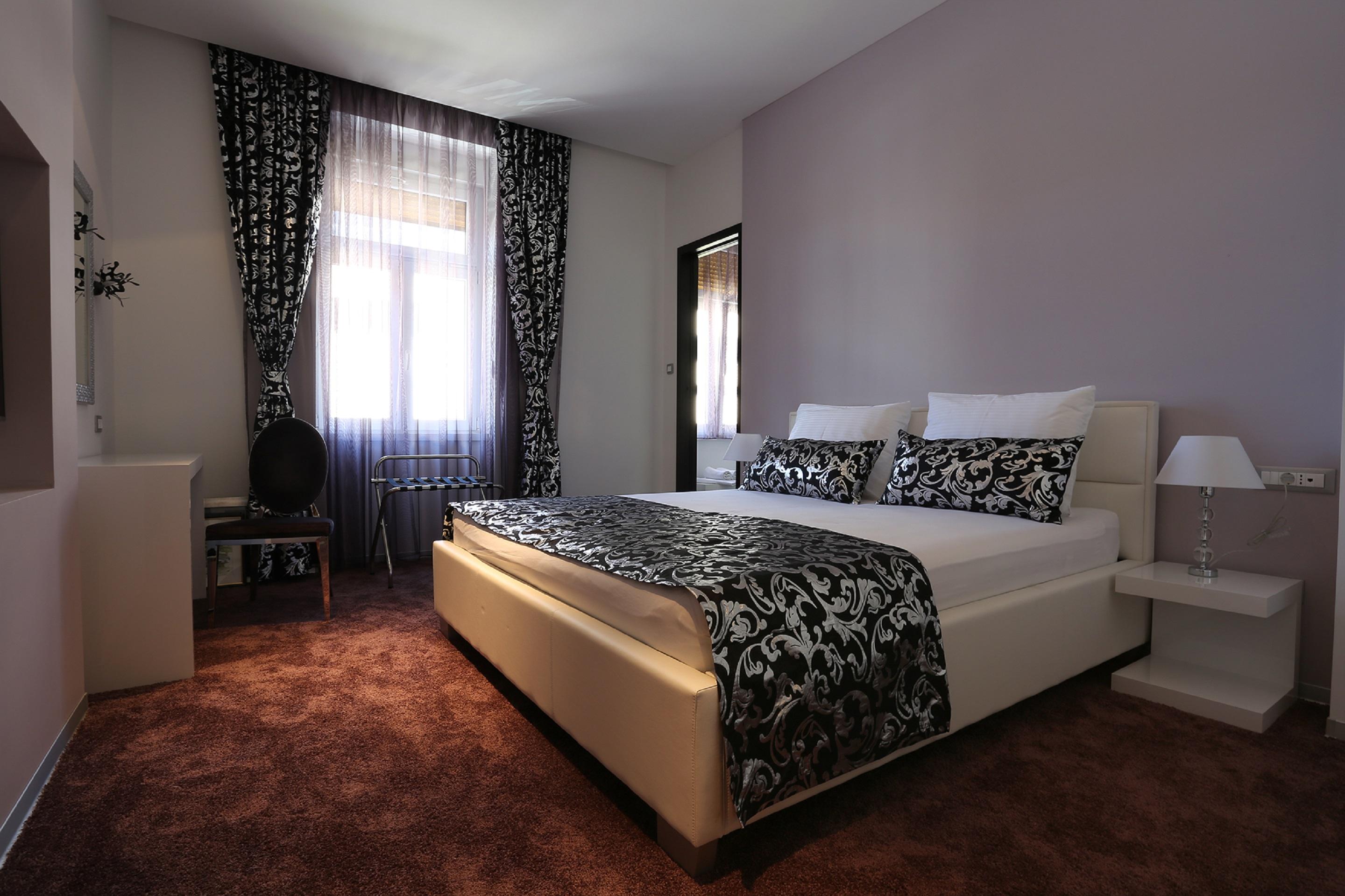 Starlight Luxury 4*