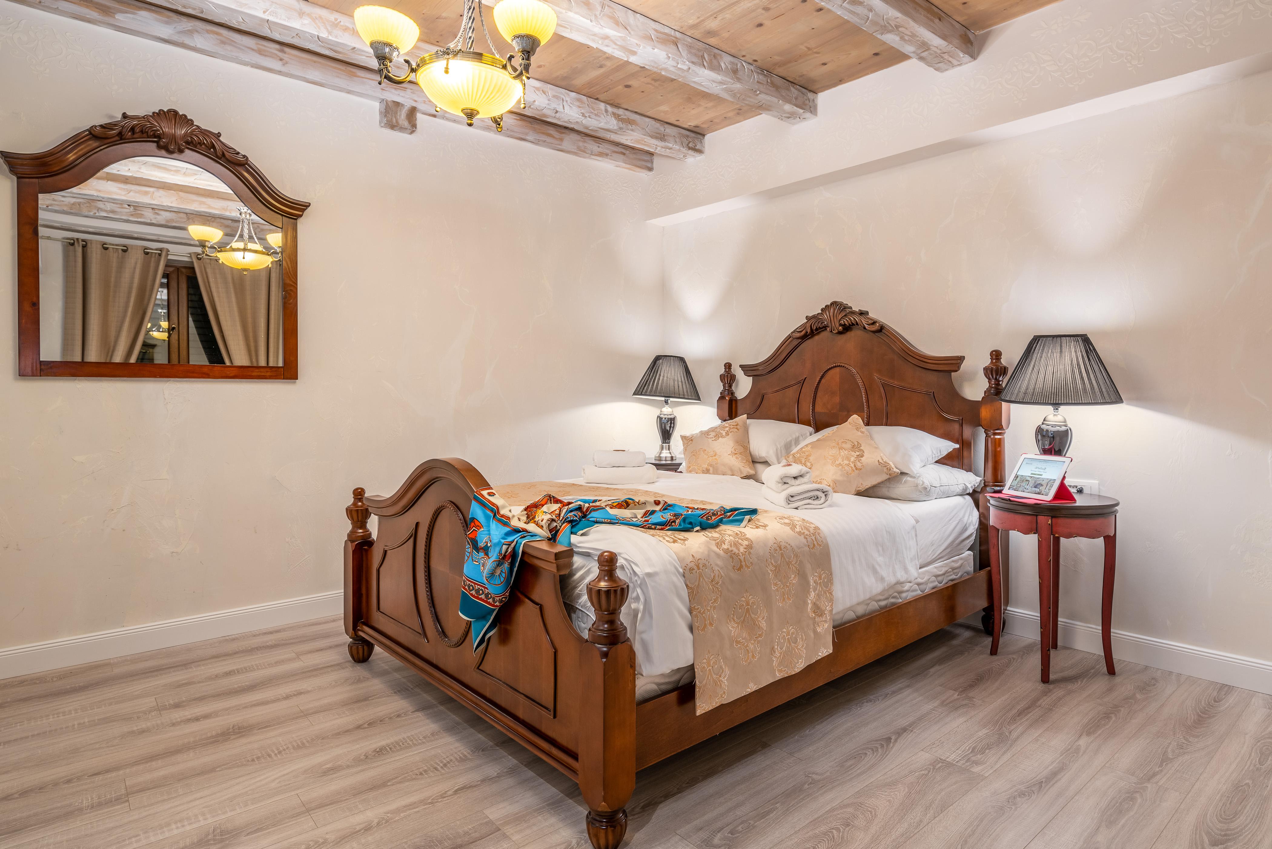 Hotel Heritage Palace Varos - Mag Quaint & Elegant Boutique