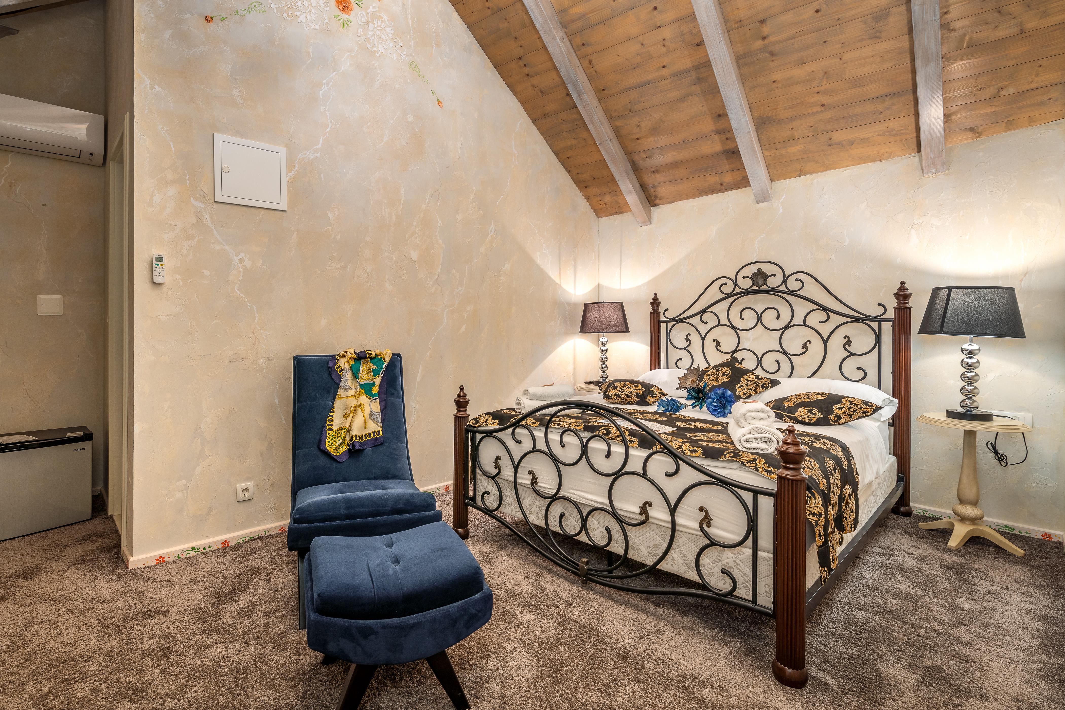 Heritage Palace Varoš Hotel