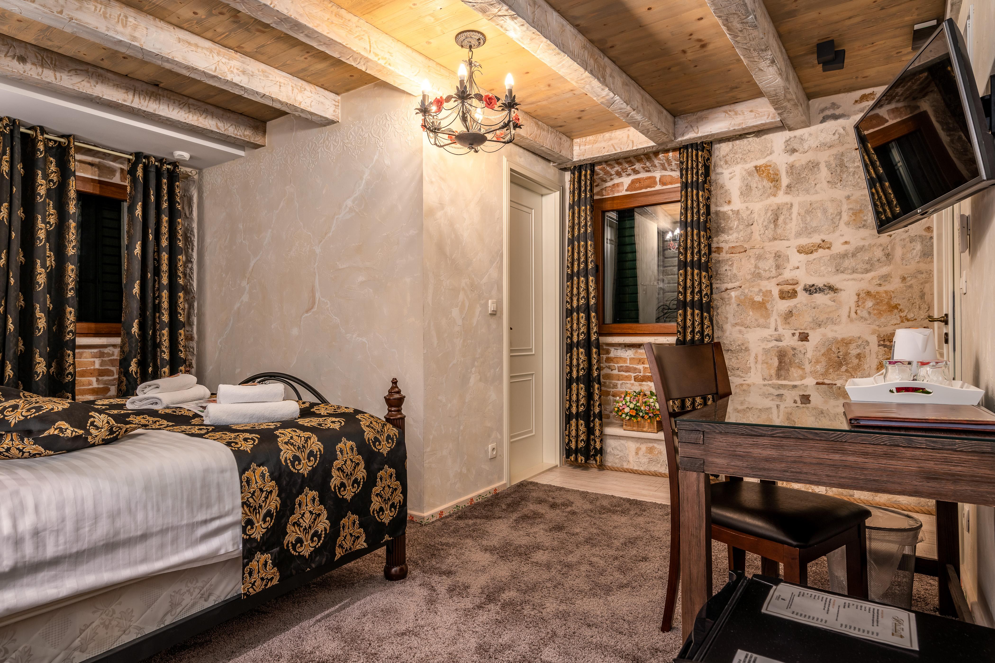 Hotel Heritage Palace Varos - Mag Quaint & Elegant Boutique Split
