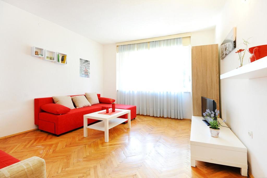 Central Lovely Flat