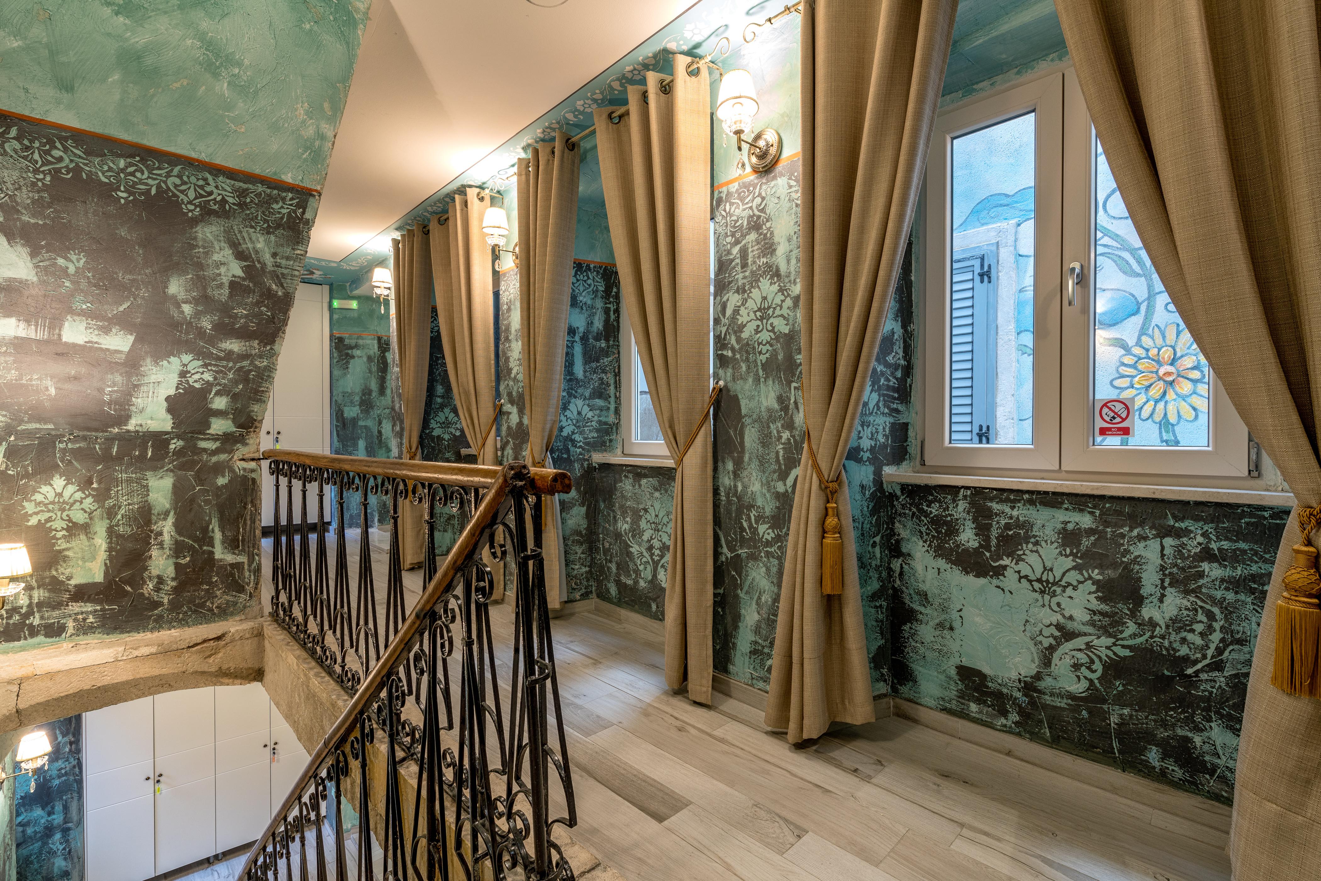 Plaza Marchi Old Town - Mag Quaint & Elegant Boutique Hotel Split
