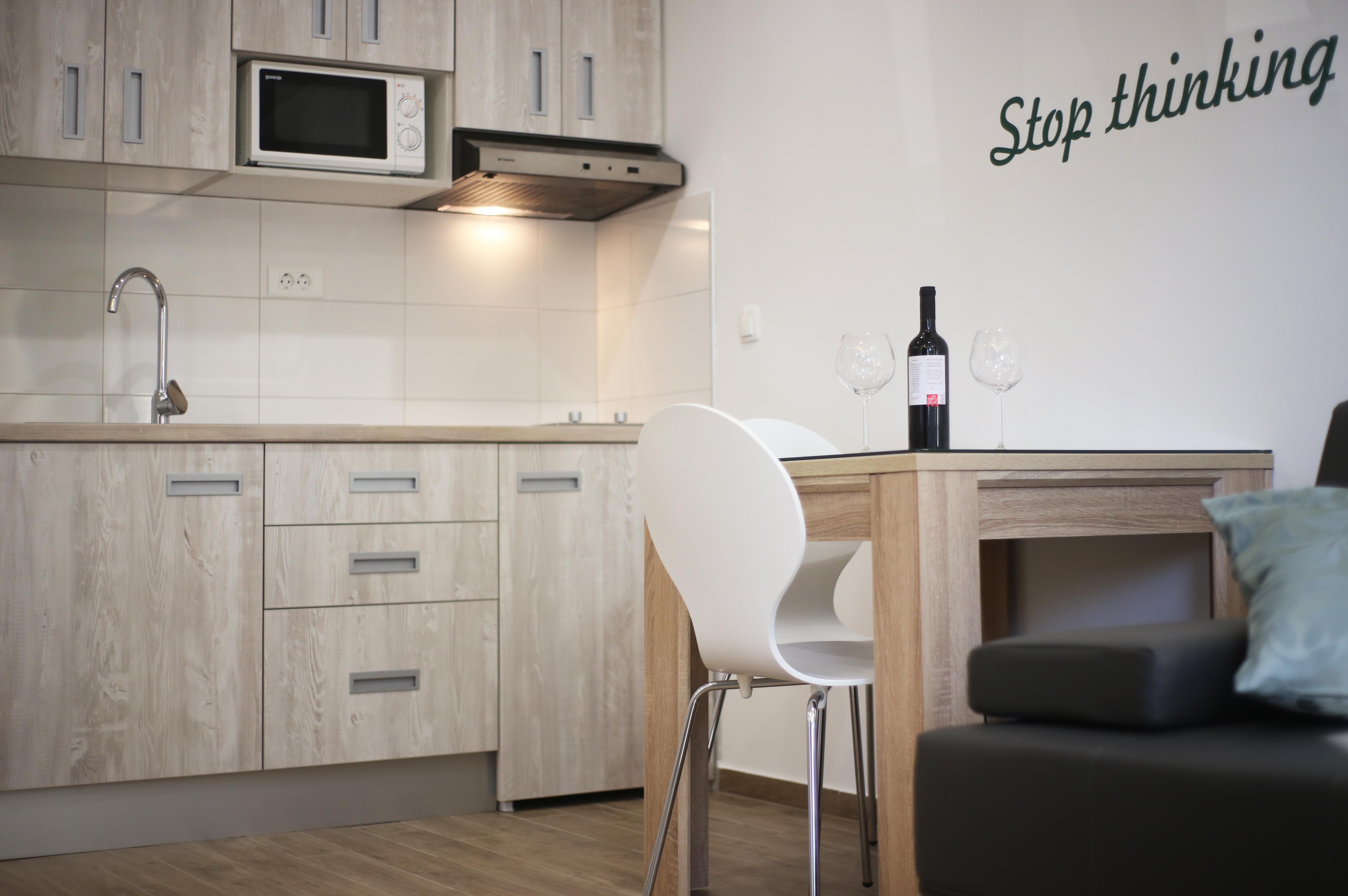 Apartment 4 In *