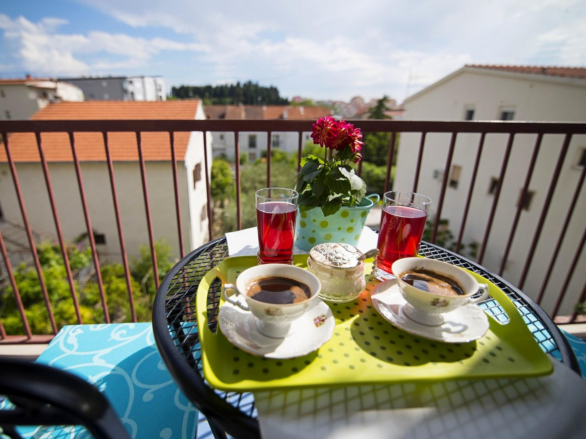 Iskra Hotel 3*
