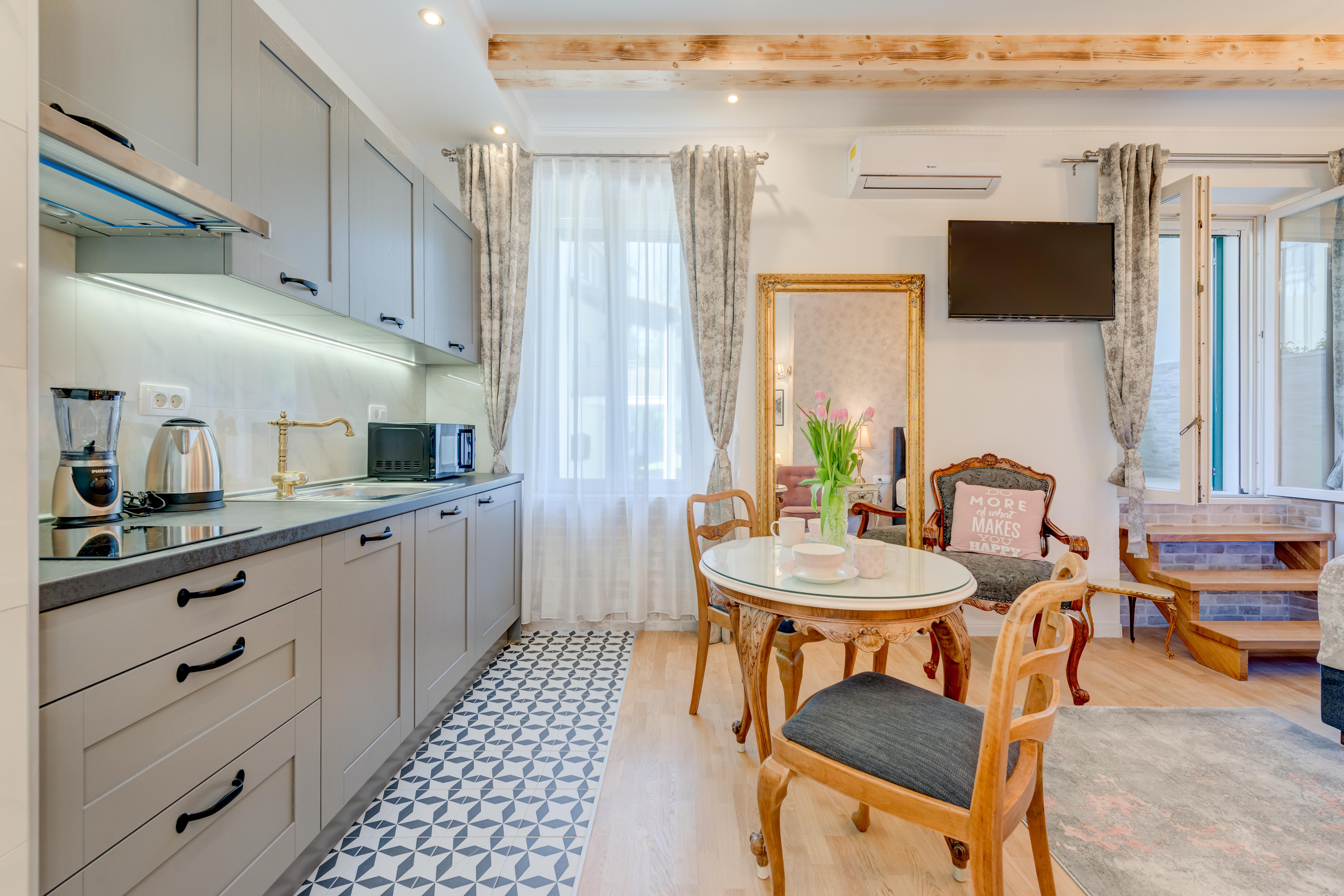 Le Monde Luxury 4* Split