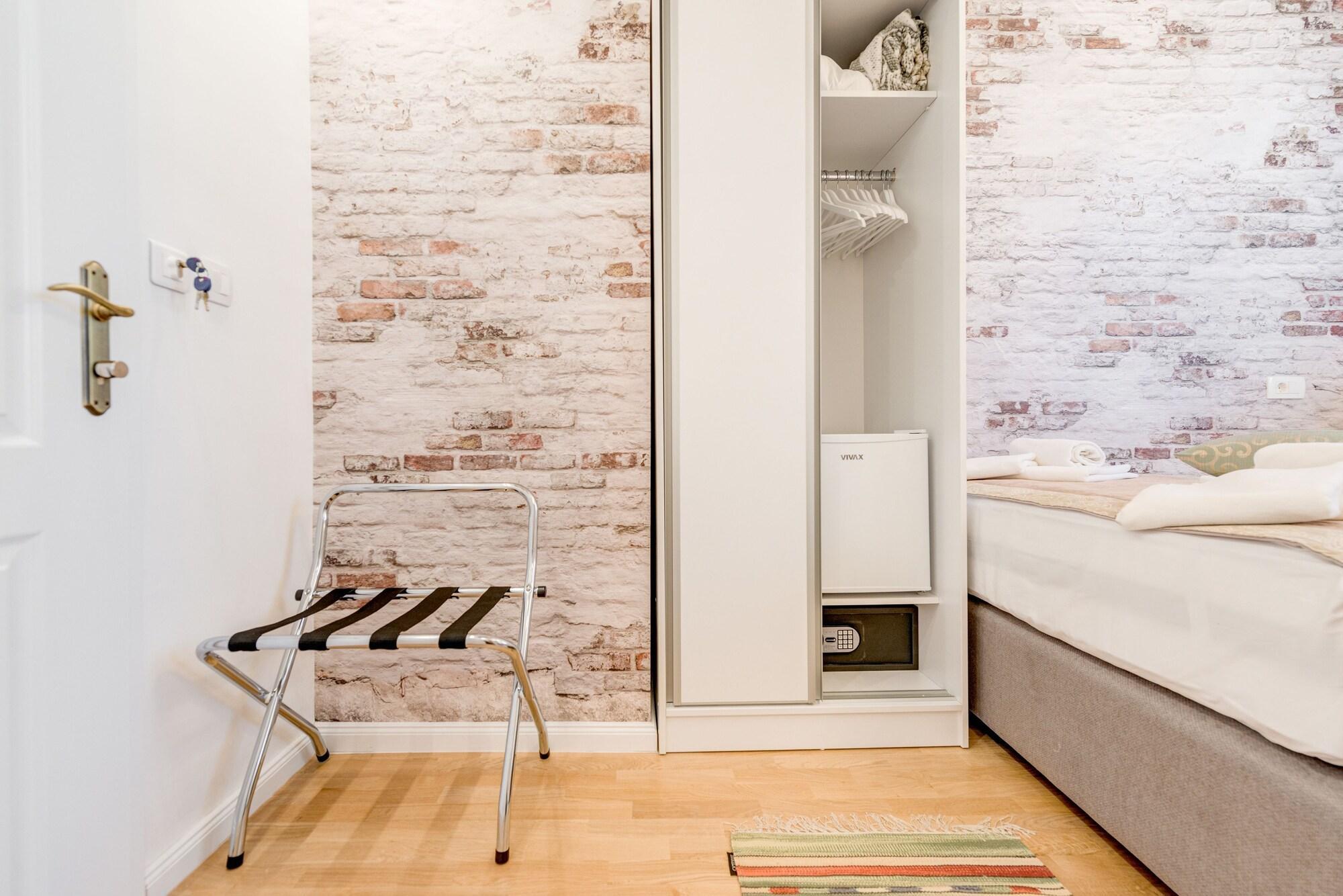 Bed & Breakfast Le Monde Luxury 4*
