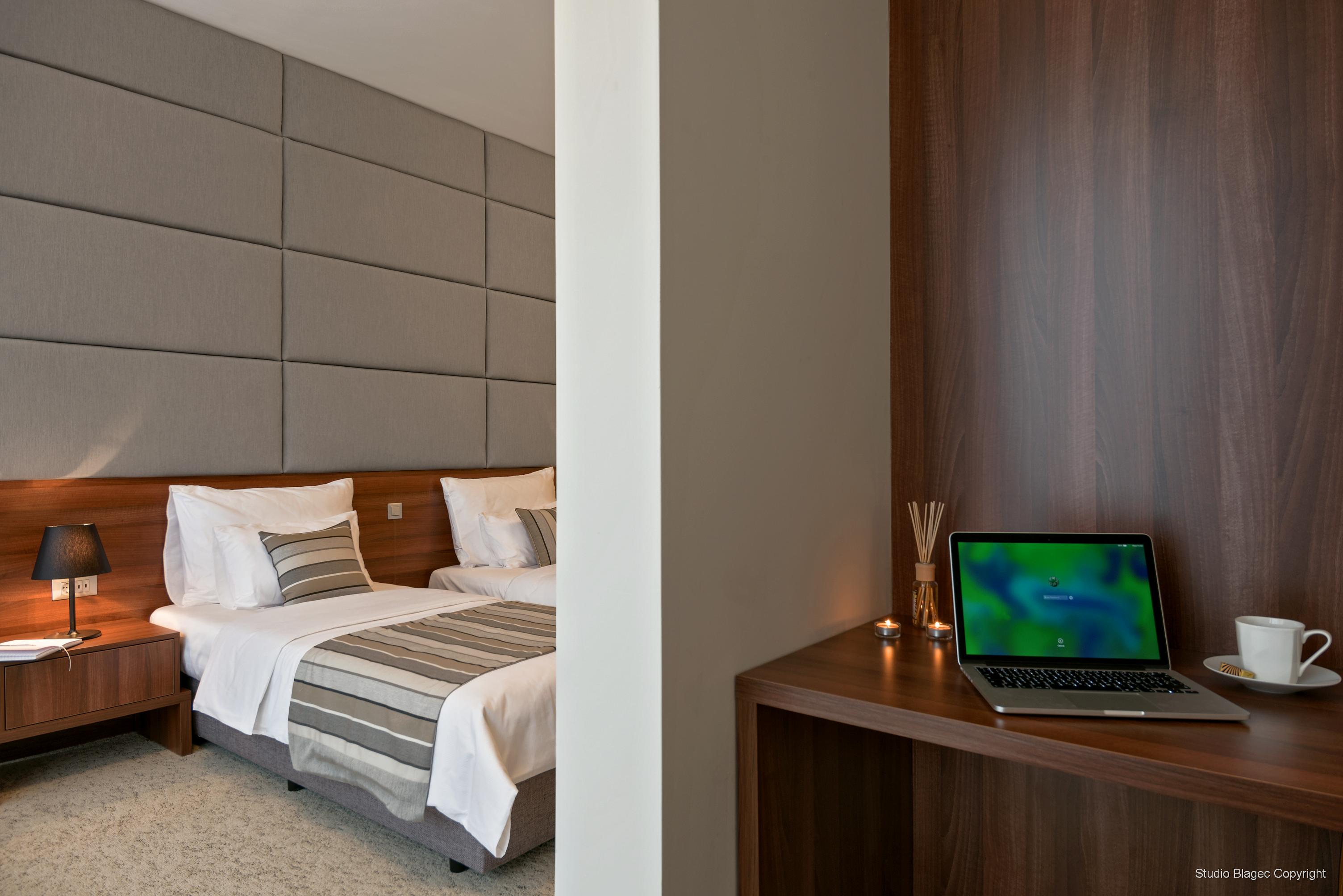 Priska Med Luxury 4* Split