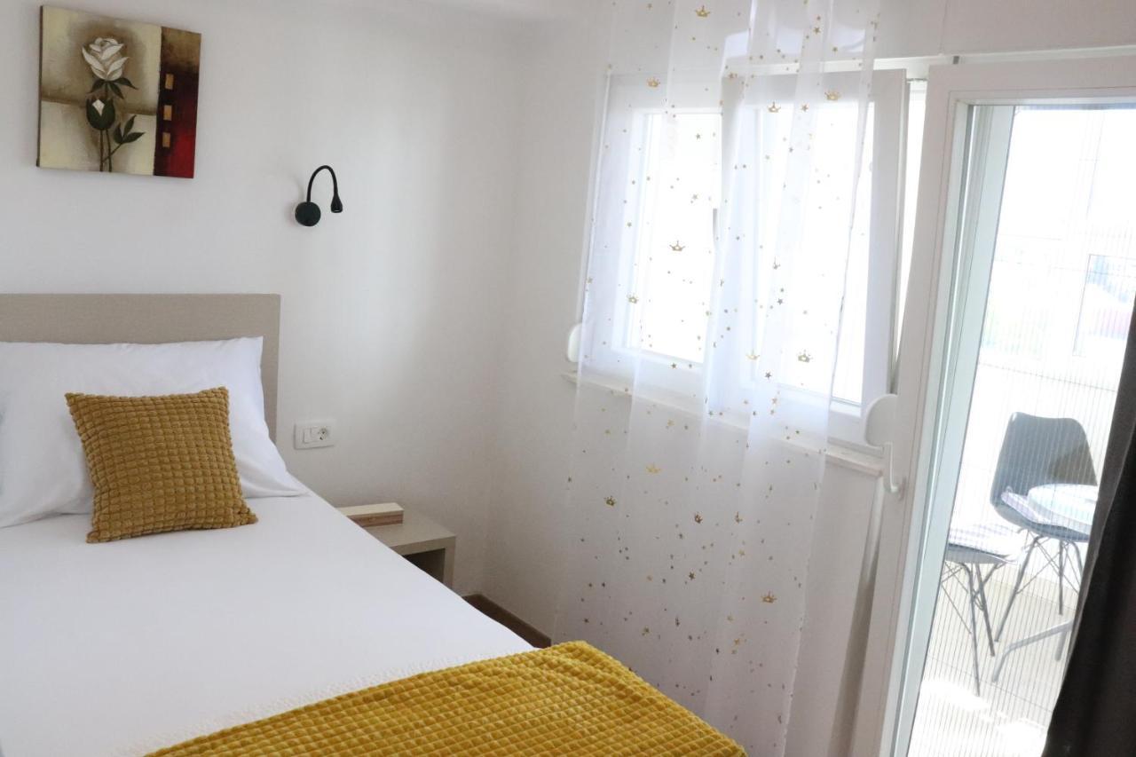 Apartman Mary- 2 Free Parking, Near Mall Of