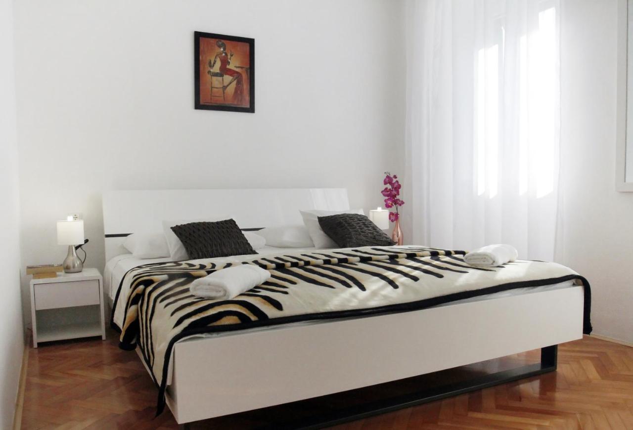 Rooms By The Sea Split - 6973 Guest house 3*