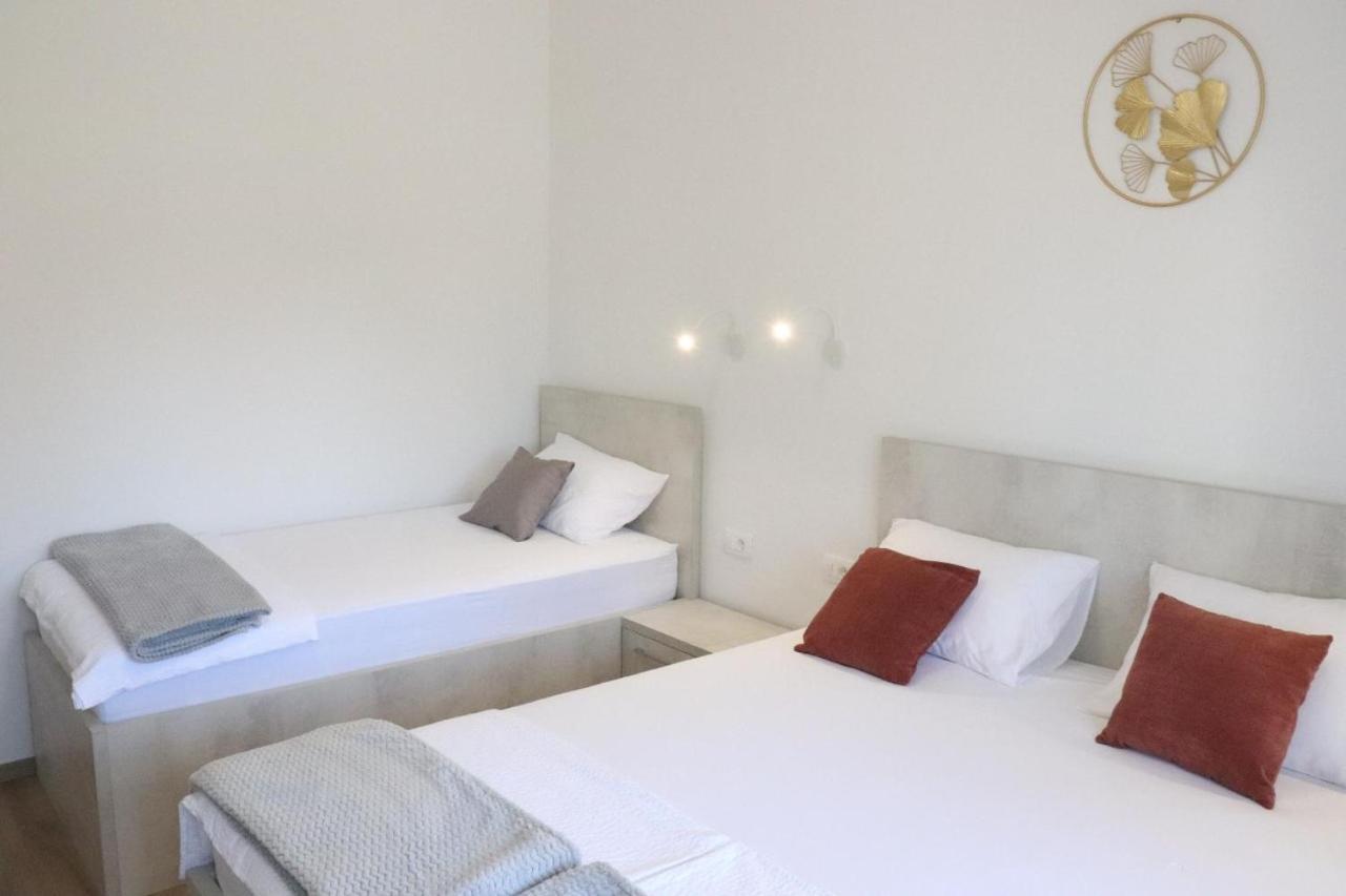 Apartman Mary- 2 Free Parking, Near Mall Of Split