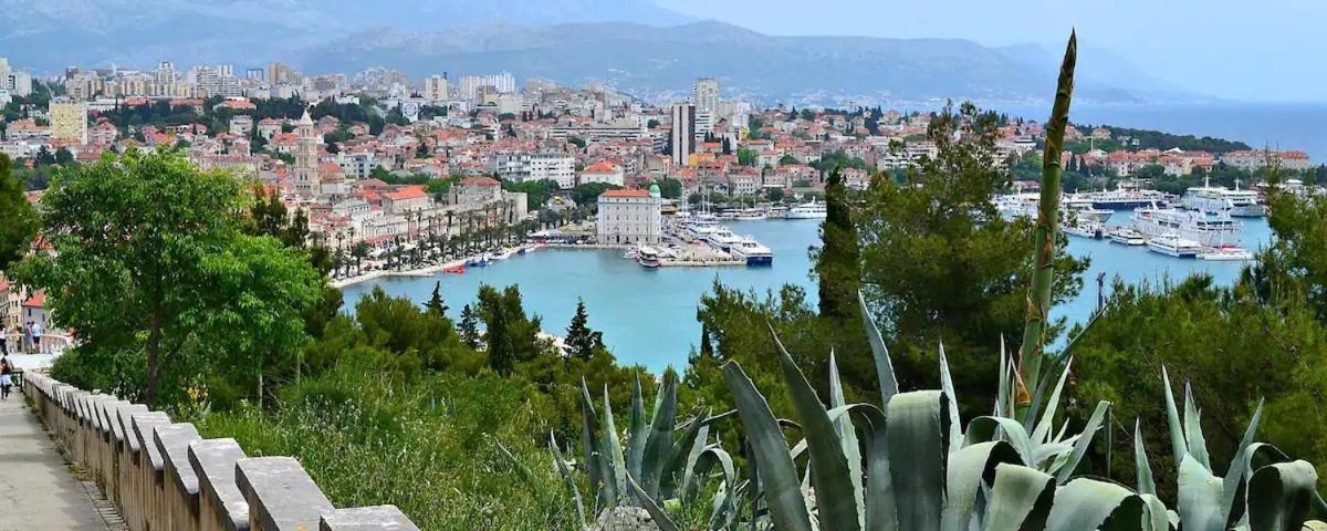 Apartment Maroen Lux And Old Town Split