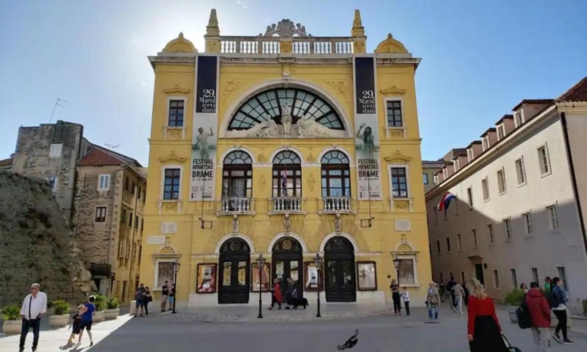 Maroen Lux And Old Town Apartment Split