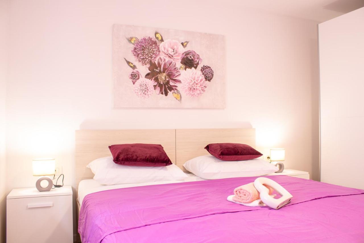 Apartment Julia's Beautiful For 6 With Parking