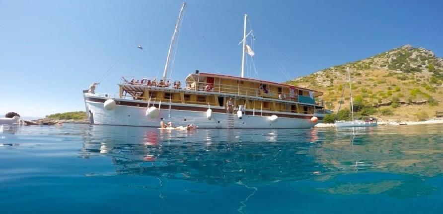 Traditional Gulet, Cruises & Events Botel *