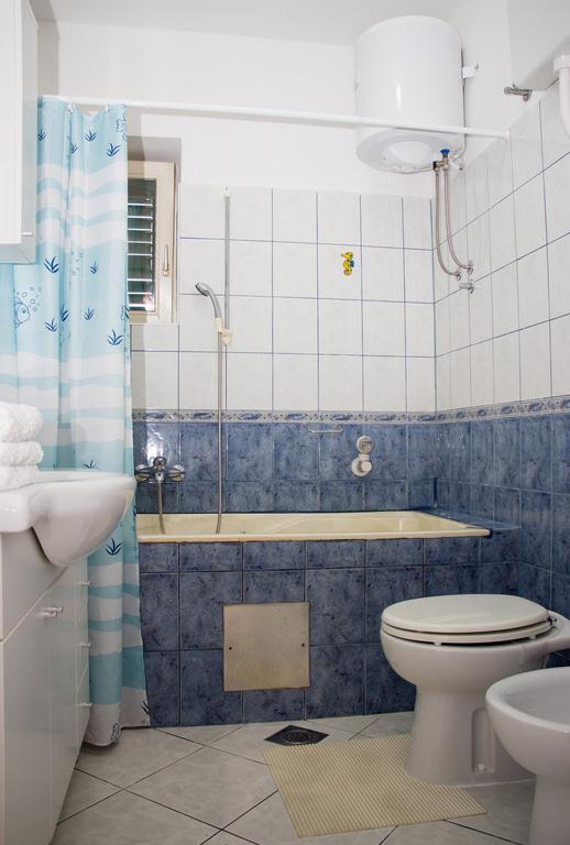 Apartment Leatoni *