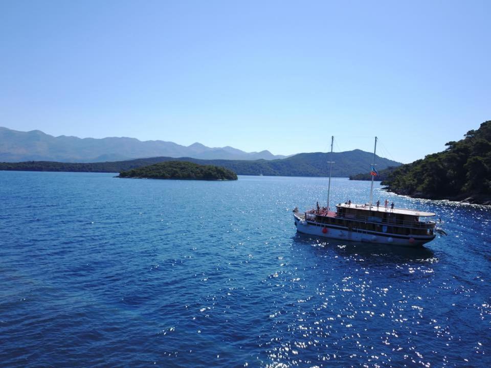 Botel Traditional Gulet, Cruises & Events Split