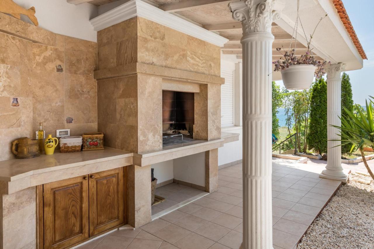 Villa Holiday *