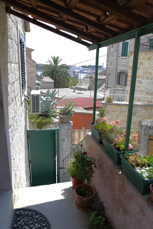 Pina Apartment *