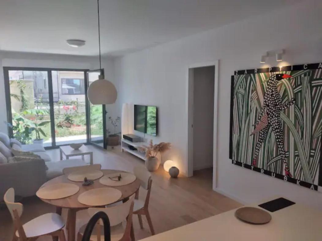 Apartamento With Private Pool Split