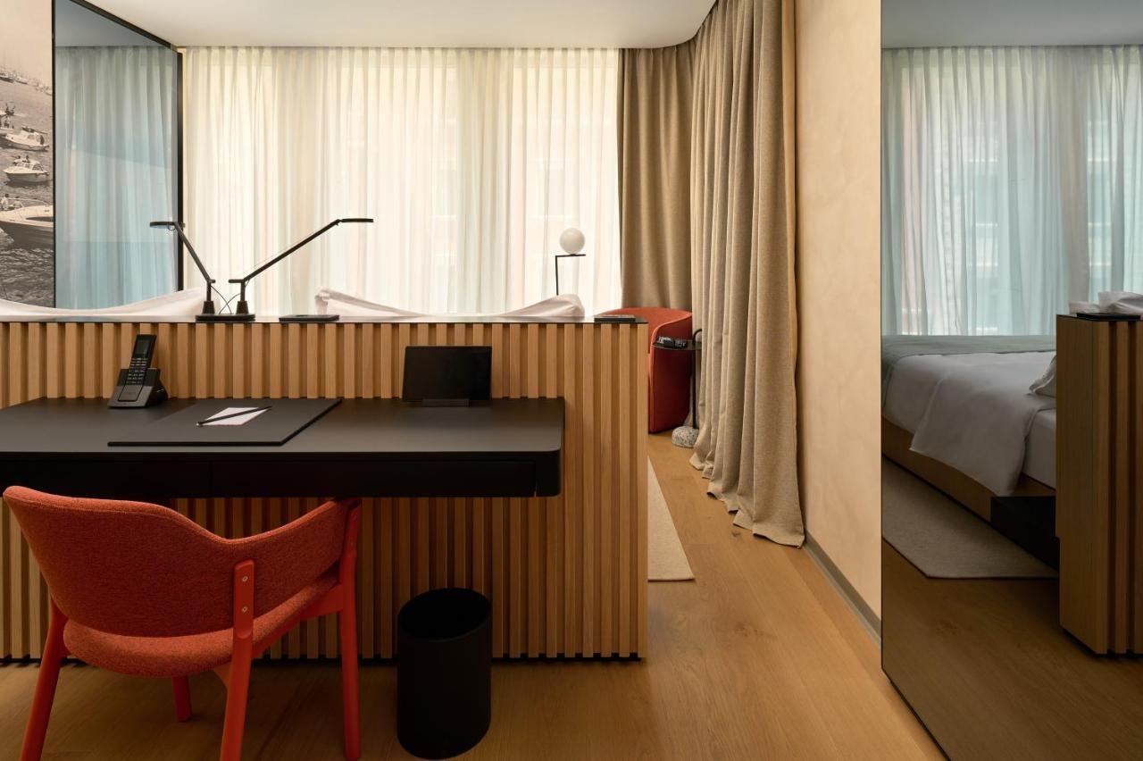 Ambasador Hotel