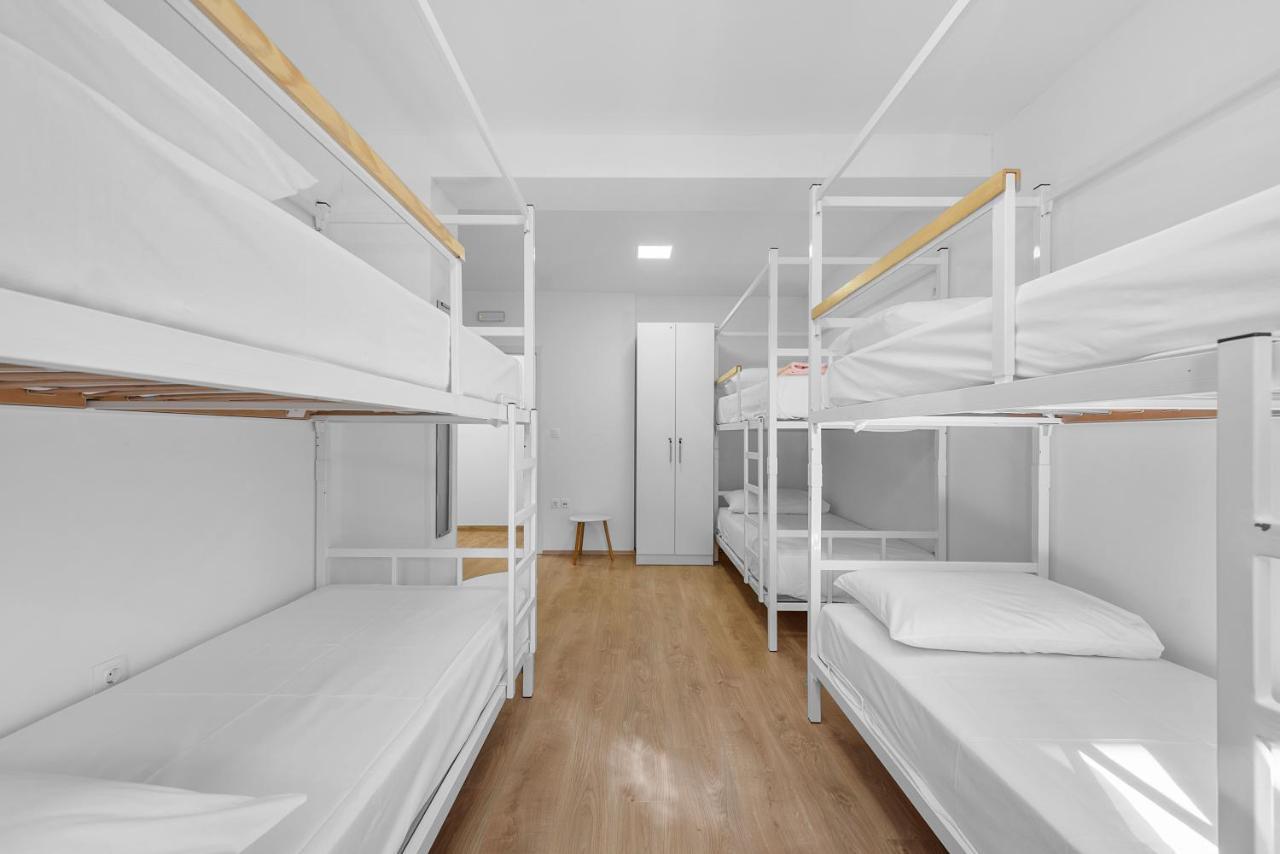 Hostel Elli