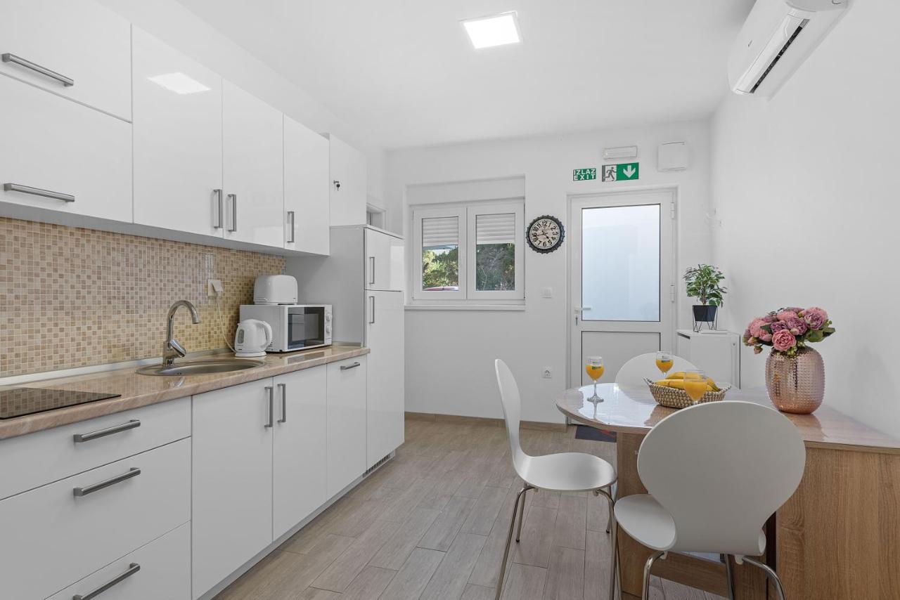 Elli Hostel Split