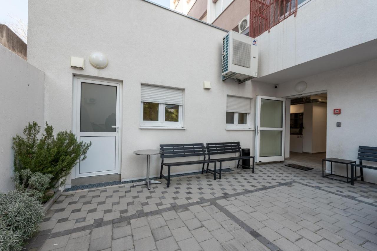Elli Hostel