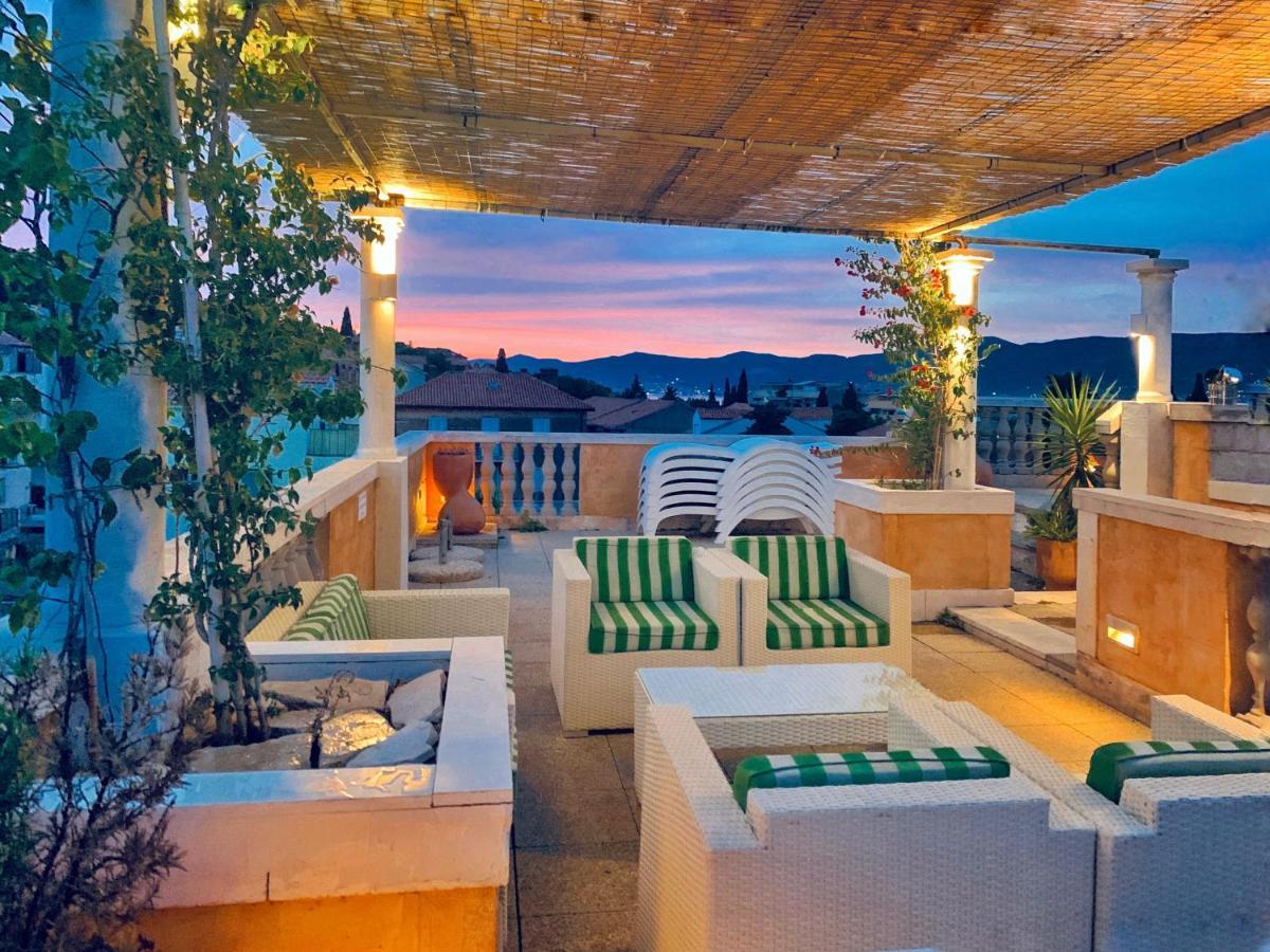 Marjan - 3 Bdr, 3 Bath, Parking *