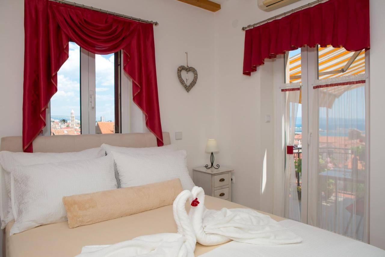 Angela With Old Town View Apartamento