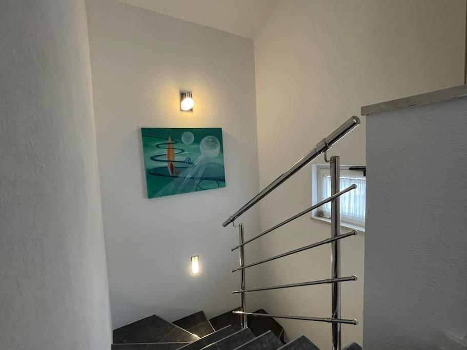 Apartment Apricot - Stilvolles Grosses Haus Mit Kuehlem Garagenparkplatz *