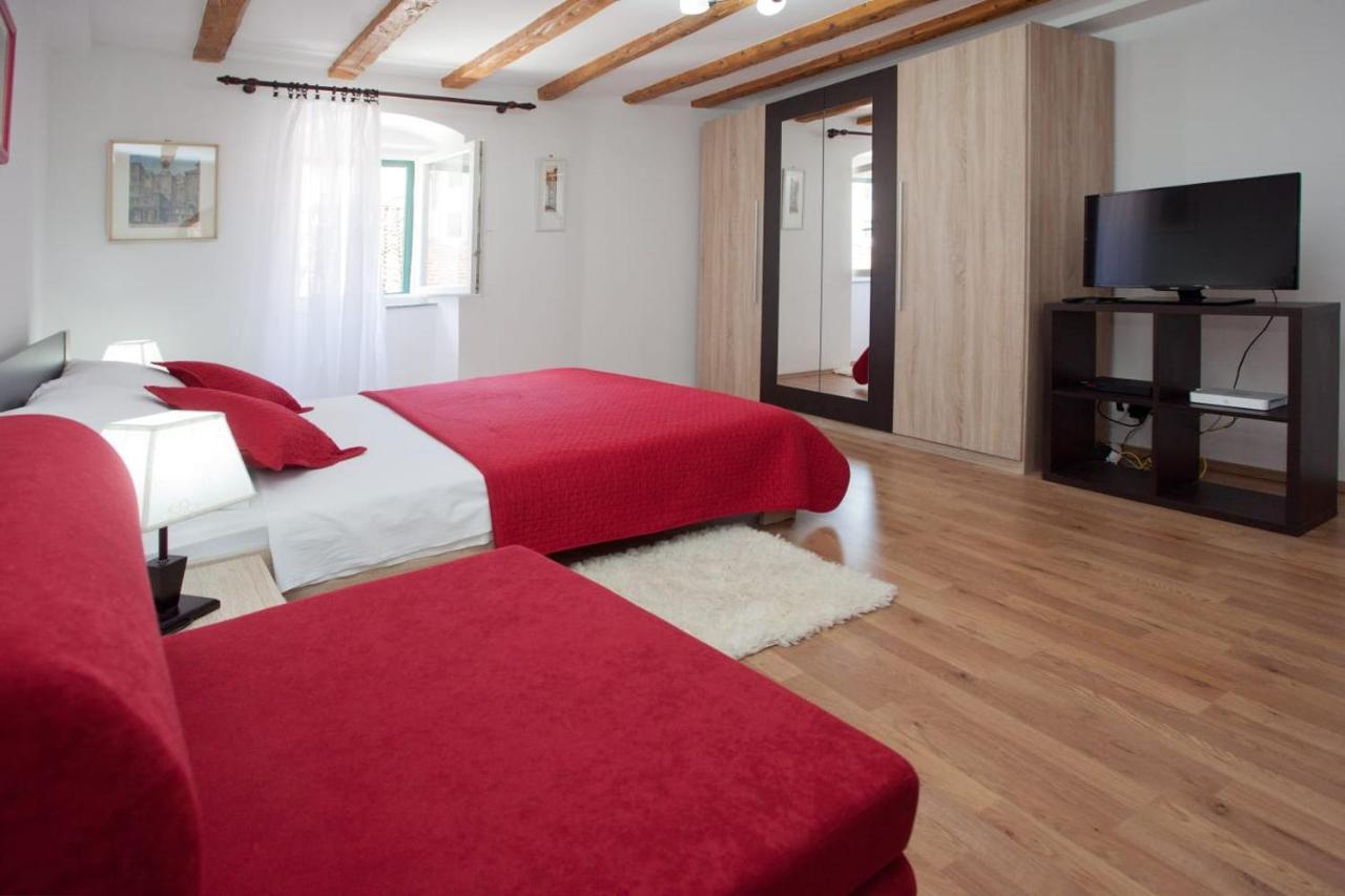 Apartment Old Town *