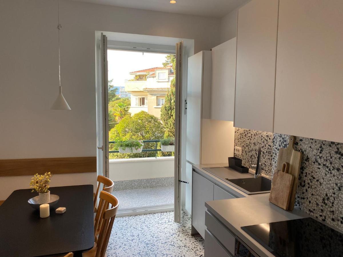 Specious And Newly Decorated At Bacvice Apartamento *