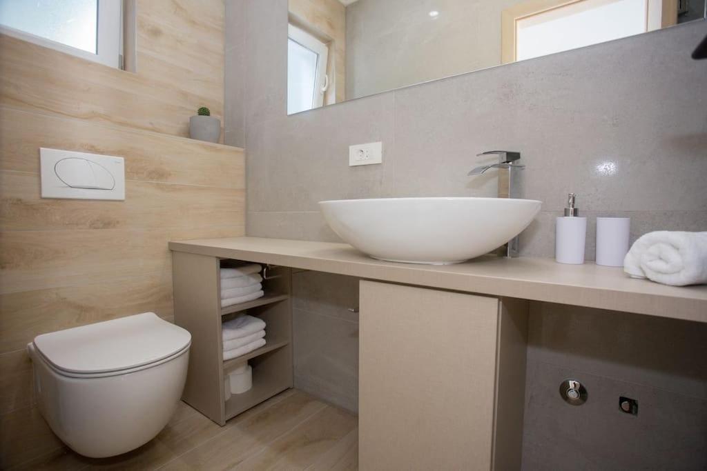 Villa Enjoy Lux In